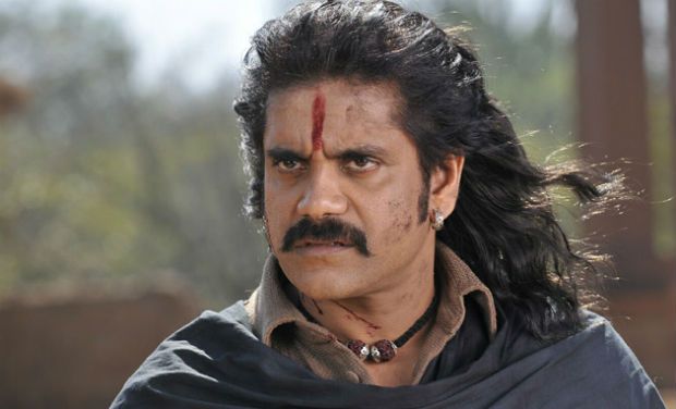 Nagarjuna awed by Amitabh Bachchan's energy